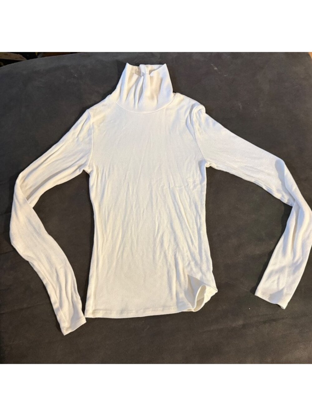 White Long Sleeve Turtleneck Ribbed Top 85% Rayon 5% Spandex Size S